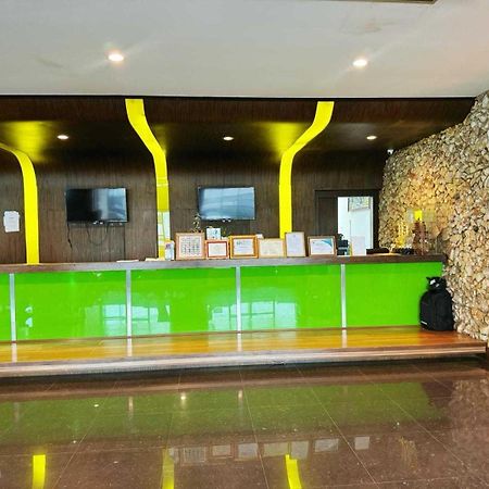 סופאן בורי Capital O 75514 Vasidtee City Hotel מראה חיצוני תמונה