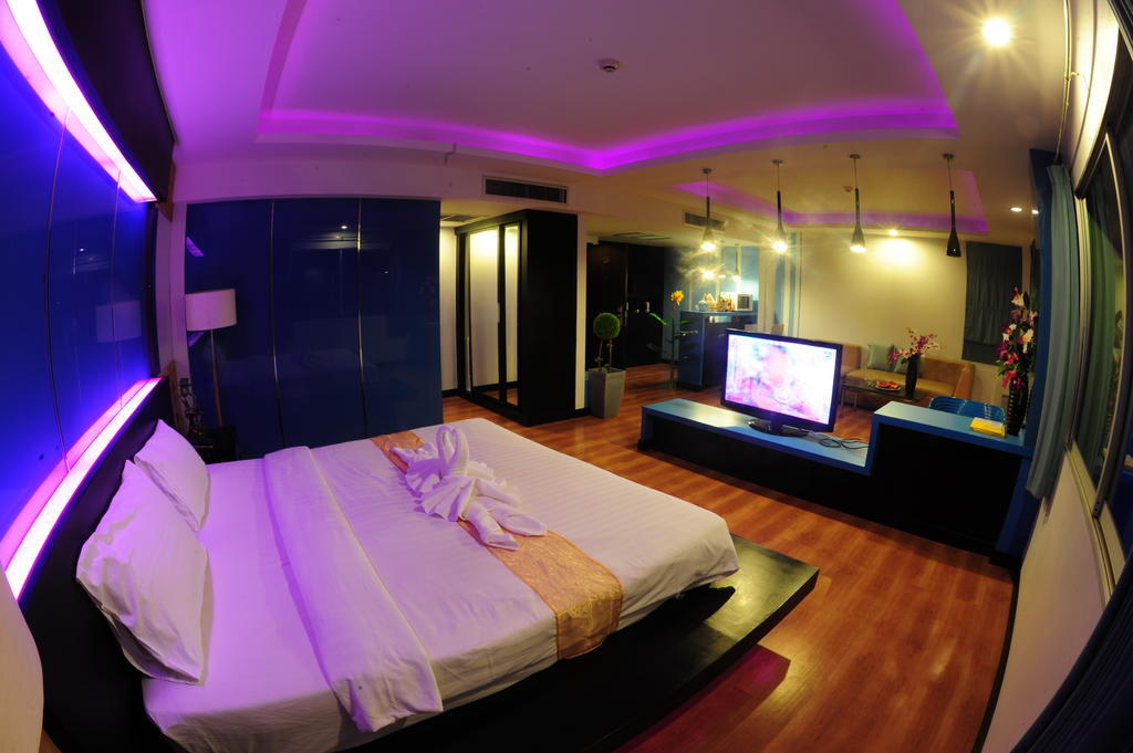 סופאן בורי Capital O 75514 Vasidtee City Hotel מראה חיצוני תמונה