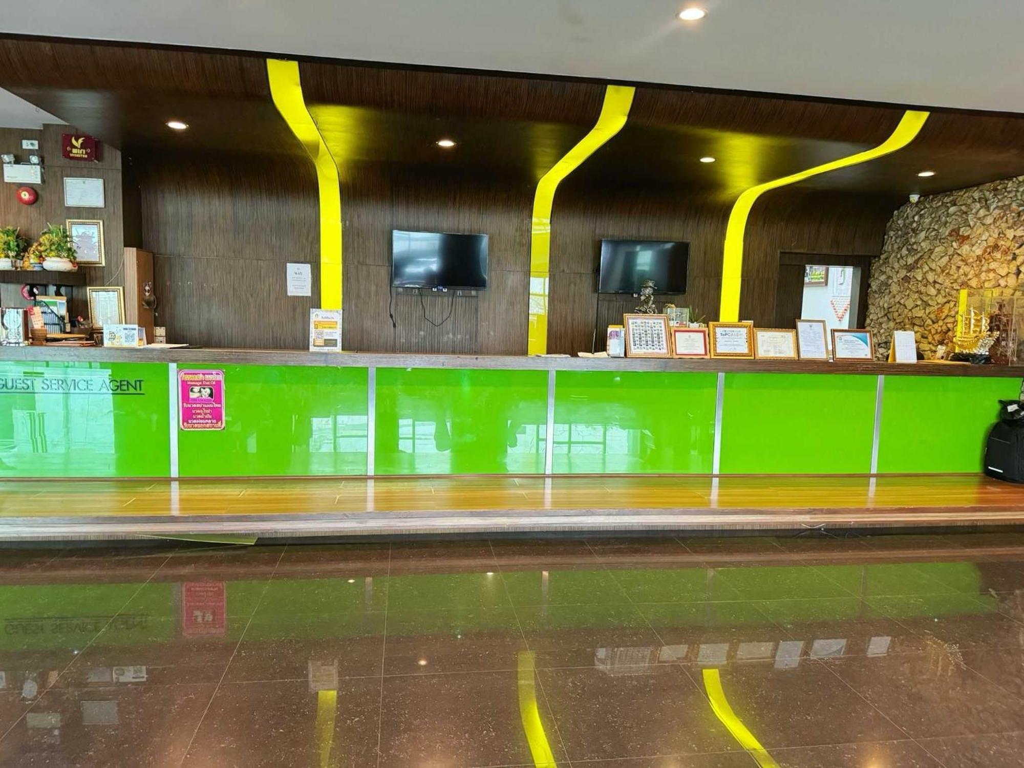 סופאן בורי Capital O 75514 Vasidtee City Hotel מראה חיצוני תמונה