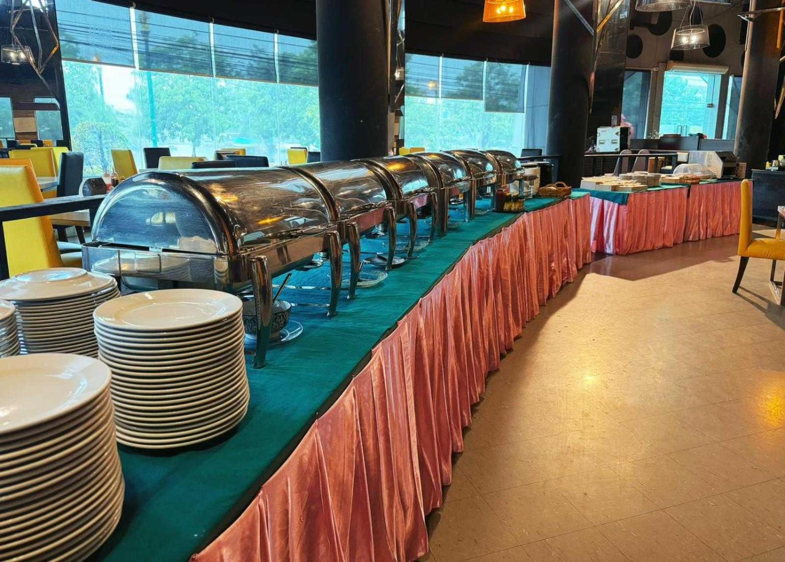 סופאן בורי Capital O 75514 Vasidtee City Hotel מראה חיצוני תמונה