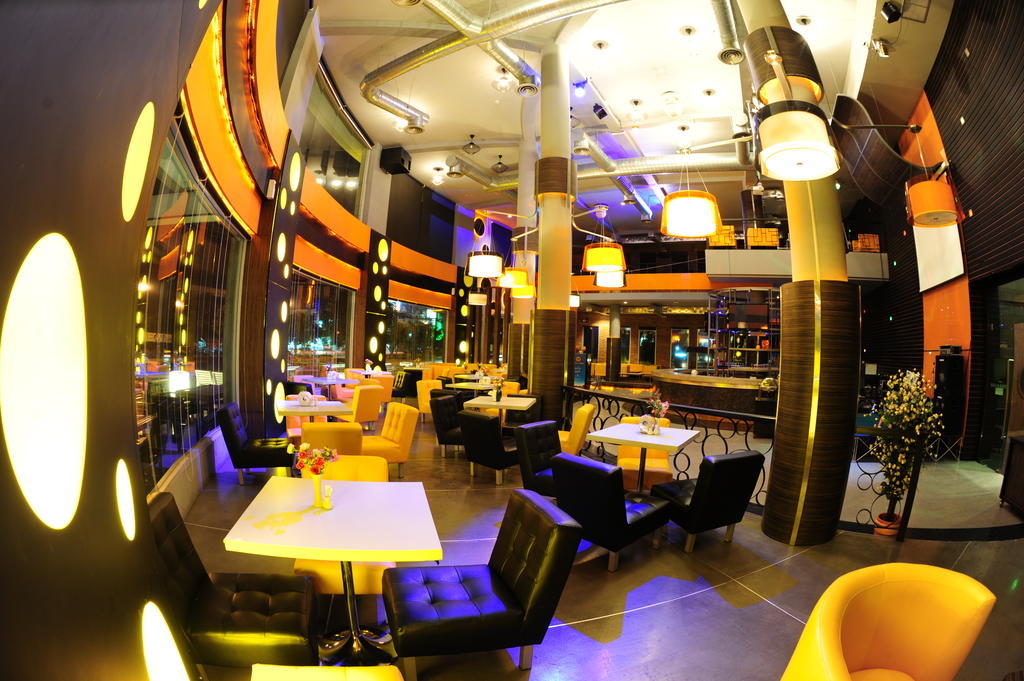 סופאן בורי Capital O 75514 Vasidtee City Hotel מראה חיצוני תמונה