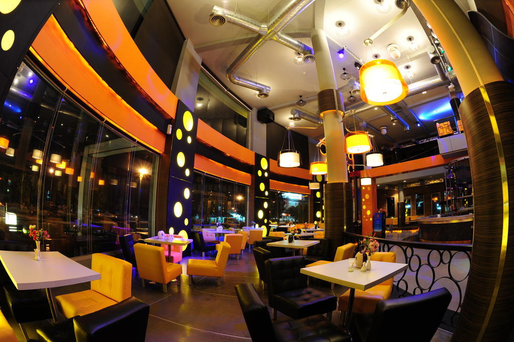 סופאן בורי Capital O 75514 Vasidtee City Hotel מראה חיצוני תמונה